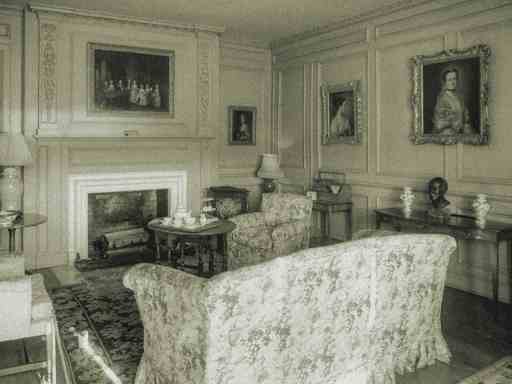 image of naked_knitting